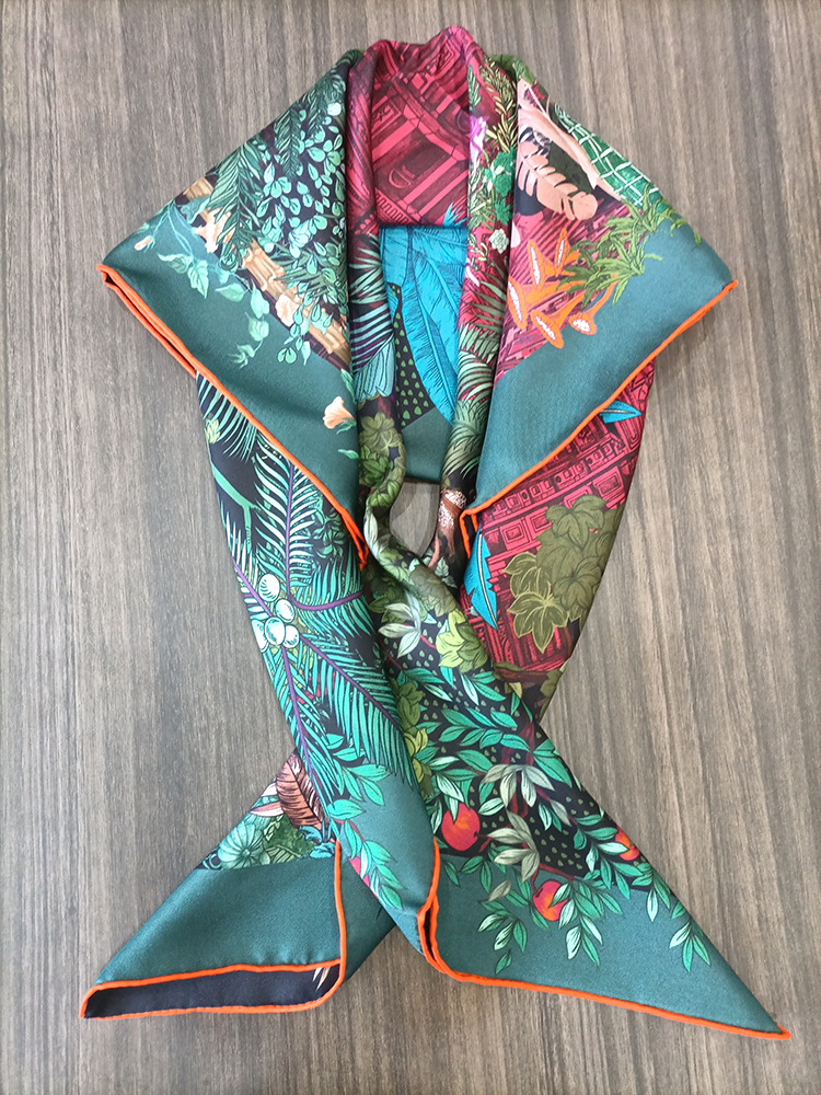 Silk Scarf 90CM Women Hand Rol - Travel Accessories Bag For Women ulasan dan harga